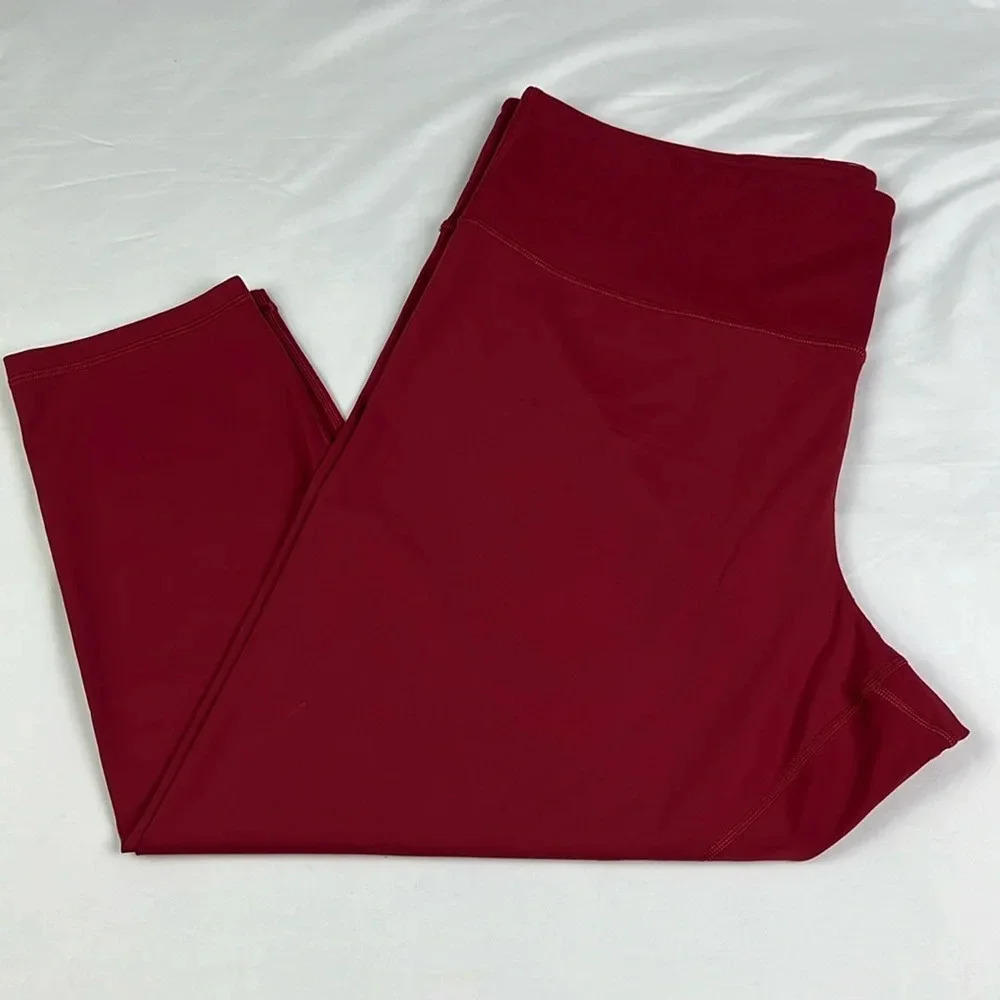 Athleta Women’s 3X Elation Train‎ 7/8 Tight Deep Red